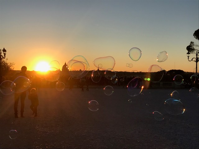 4486AEB5-469D-49C9-8114-56558ACF0B1F